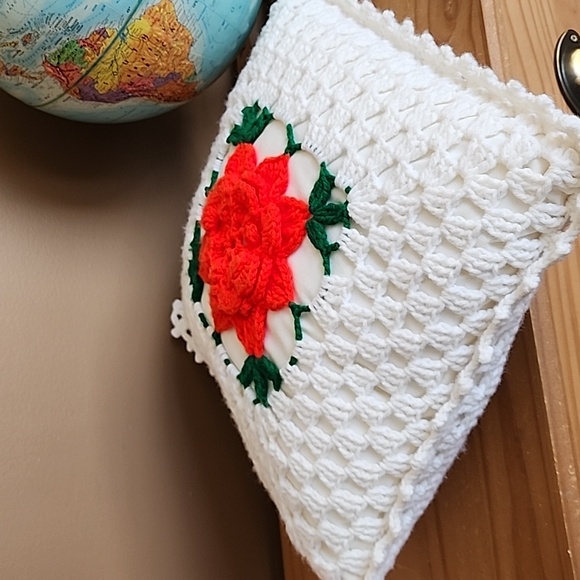 Handcrafted Granny Rose Pillow - Picture 9 of 12